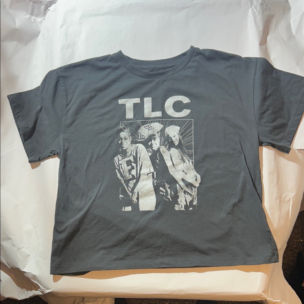 GAP TLC Graphic Tee in Charcoal Gray